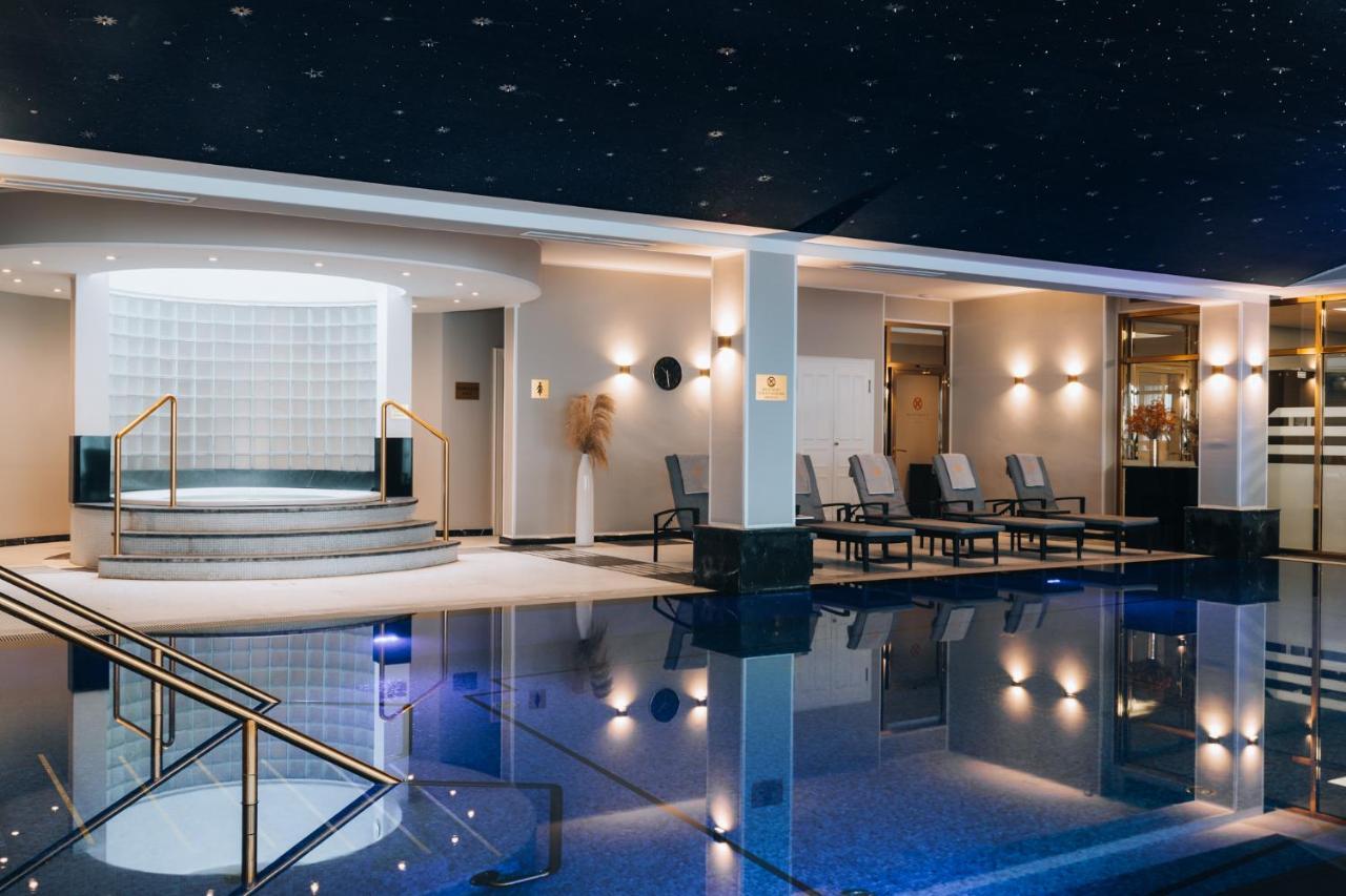 Althoff Grandhotel Schloss Bensberg Bergisch Gladbach Ngoại thất bức ảnh The spa at The Dorchester