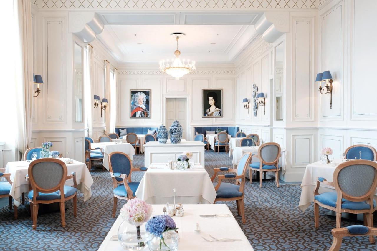 Althoff Grandhotel Schloss Bensberg Bergisch Gladbach Ngoại thất bức ảnh The dining room at the Hotel de Chambord